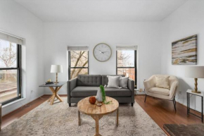 Charming Mt Adams 1BR in Prime Location